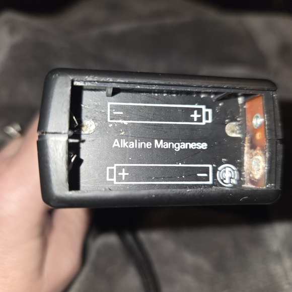 Vintage Concord 110 EF Film Camera w/ Built in Flash Point‎ & Shoot Black - Picture 6 of 6